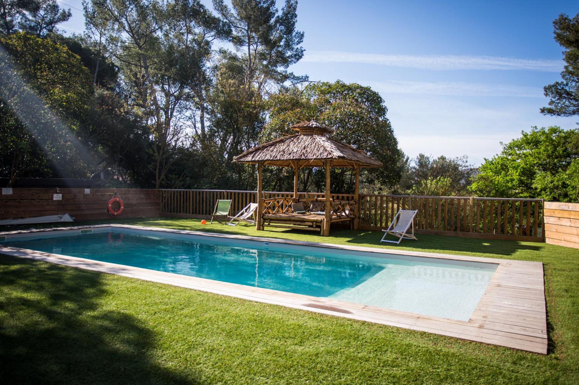 Camping Du Garlaban Aubagne Exterior foto